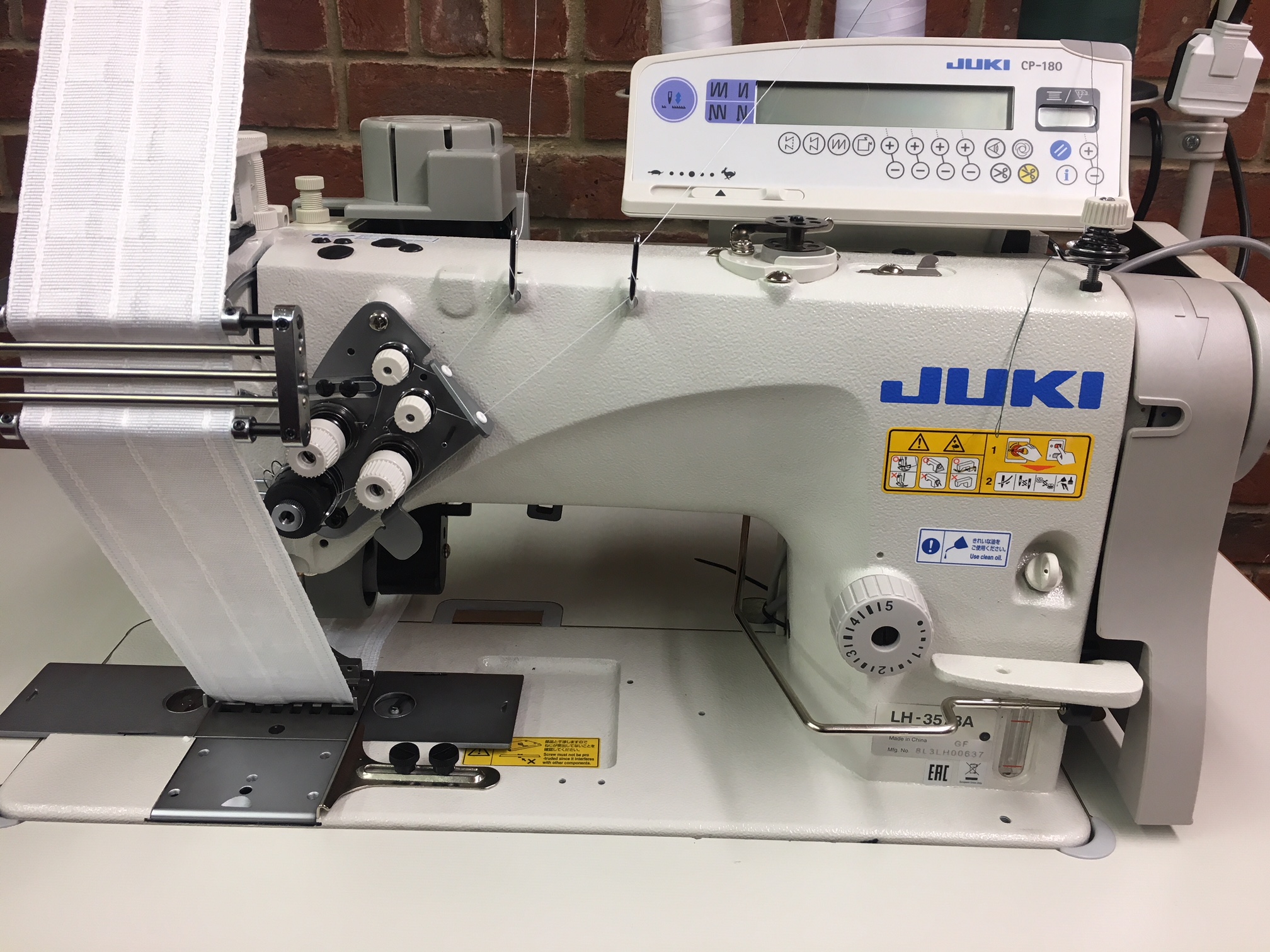 Juki LH-3578A 65mm Doppelnadel-Doppelsteppstichmaschine 65mm